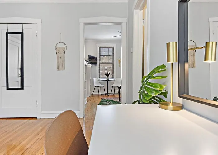 1br Modern Close To Shops & Restaurants - Belmont C6 Chicago