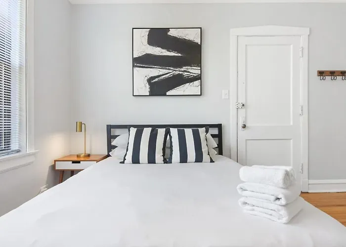 1br Modern Close To Shops & Restaurants - Belmont C6 Apartment Chicago