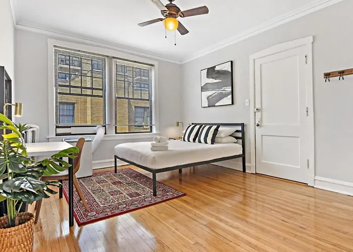 Apartment 1br Modern Close To Shops & Restaurants - Belmont C6 *